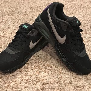 air max ivo black